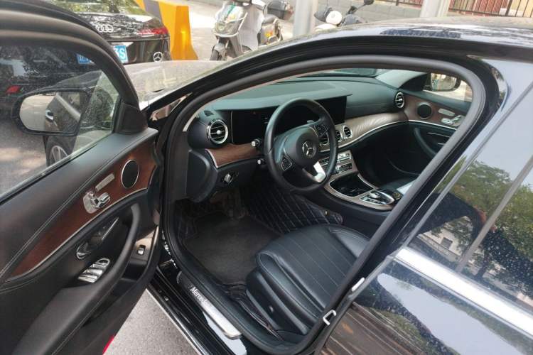 Used Mercedes-Benz E-Class 2016 E 300 L Stylish Model Driver Seat