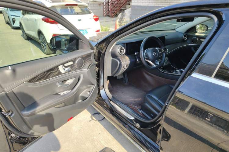 Used Mercedes-Benz E-Class 2016 E 300 L Sport Luxury Model Driver Seat
