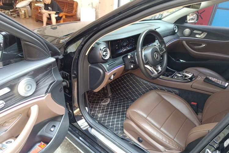 Used Mercedes-Benz E-Class 2016 E 300 L Sporty and Stylish Model Driver Seat