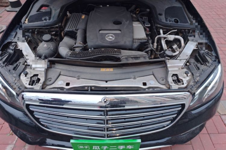Used Mercedes-Benz E-Class 2016 E 200 L Engine Bay
