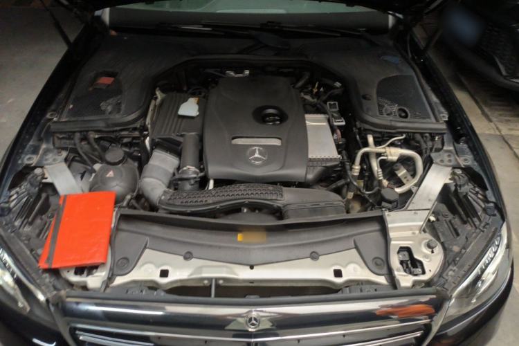Used Mercedes-Benz E-Class 2016 E 200 L Engine Bay