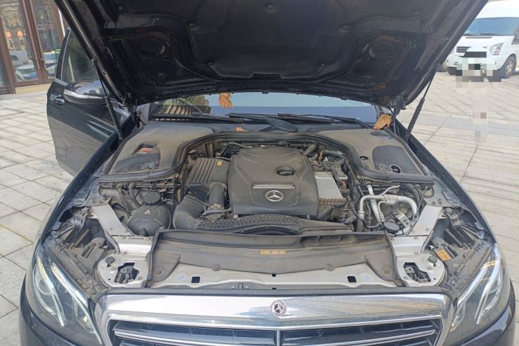 Used Mercedes-Benz E-Class 2016 E 200 L Engine Bay