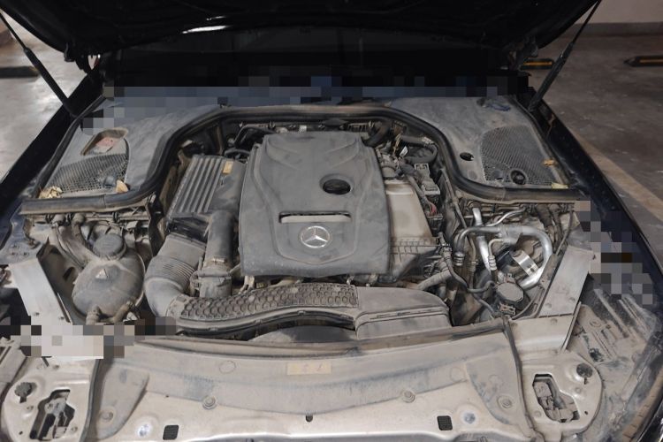 Used Mercedes-Benz E-Class 2016 E 200 L Engine Bay