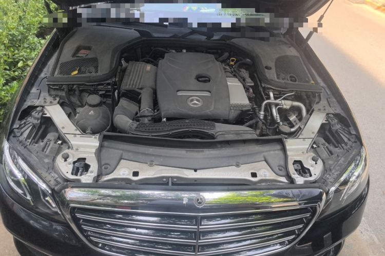 Used Mercedes-Benz E-Class 2016 E 200 L Engine Bay