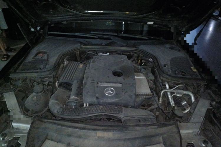 Used Mercedes-Benz E-Class 2016 E 200 L Engine Bay