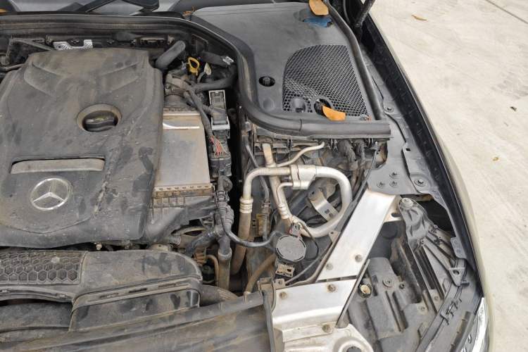 Used Mercedes-Benz E-Class 2016 E 200 L Sport Edition Engine Bay Left