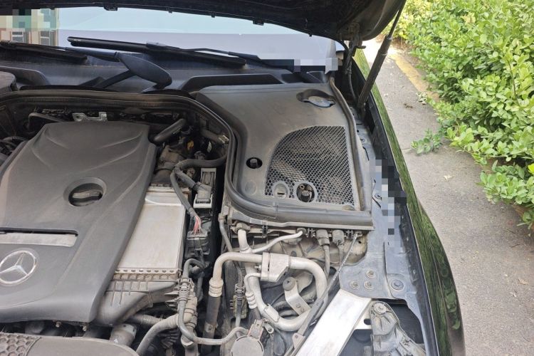 Used Mercedes-Benz E-Class 2016 E 200 L Sport Edition Engine Bay Left