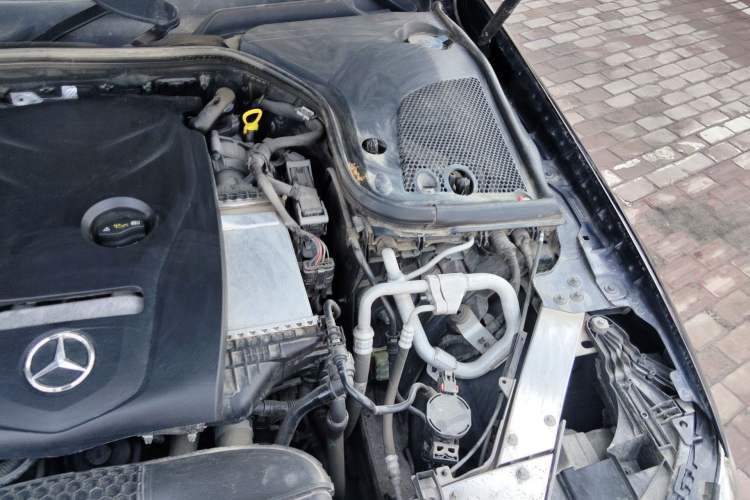 Used Mercedes-Benz E-Class 2016 E 300 L Sporty and Stylish Model Engine Bay Left