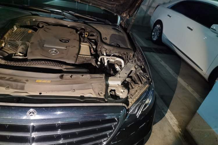 Used Mercedes-Benz E-Class 2016 E 300 L Stylish Model Engine Bay Left