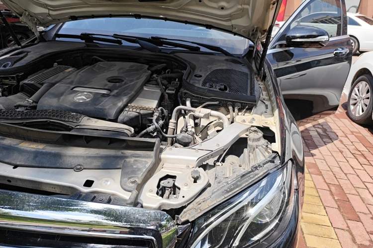 Used Mercedes-Benz E-Class 2016 E 200 L Sport Edition Engine Bay Left