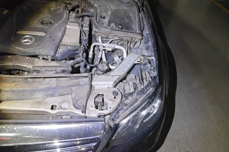 Used Mercedes-Benz E-Class 2016 E 300 L Stylish Model Engine Bay Left
