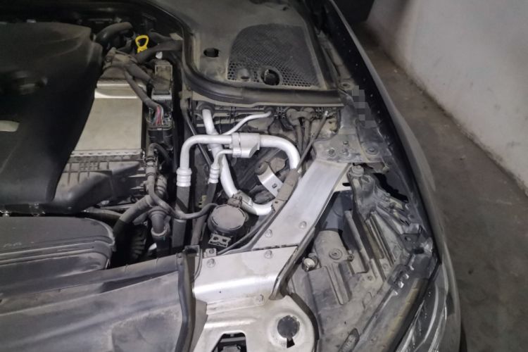 Used Mercedes-Benz E-Class 2016 E 300 L Sporty and Stylish Model Engine Bay Left