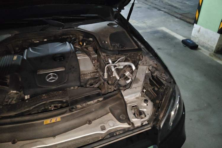 Used Mercedes-Benz E-Class 2016 E 300 L Sporty and Stylish Model Engine Bay Left