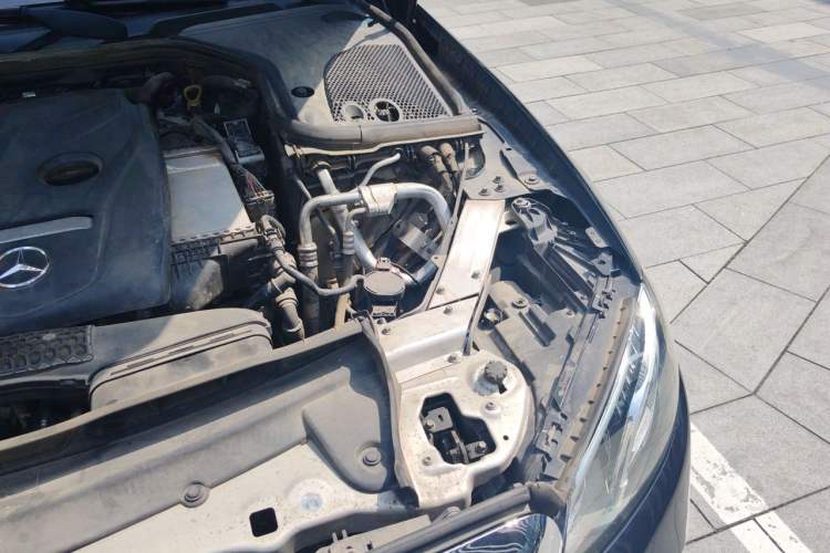 Used Mercedes-Benz E-Class 2016 E 300 L Stylish Model Engine Bay Left