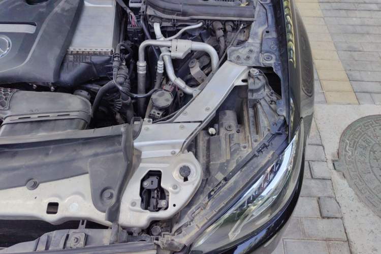 Used Mercedes-Benz E-Class 2016 E 300 L Luxury Model Engine Bay Left
