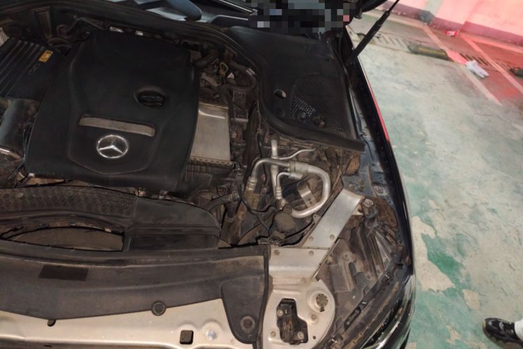 Used Mercedes-Benz E-Class 2016 E 200 L Sport Edition Engine Bay Left