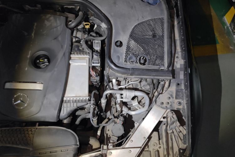 Used Mercedes-Benz E-Class 2016 E 200 L Engine Bay Left