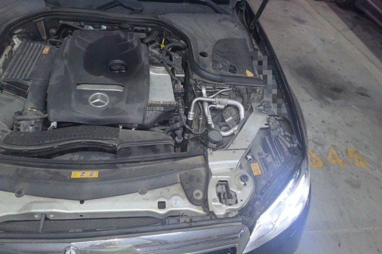 Used Mercedes-Benz E-Class 2016 E 200 L Engine Bay Left