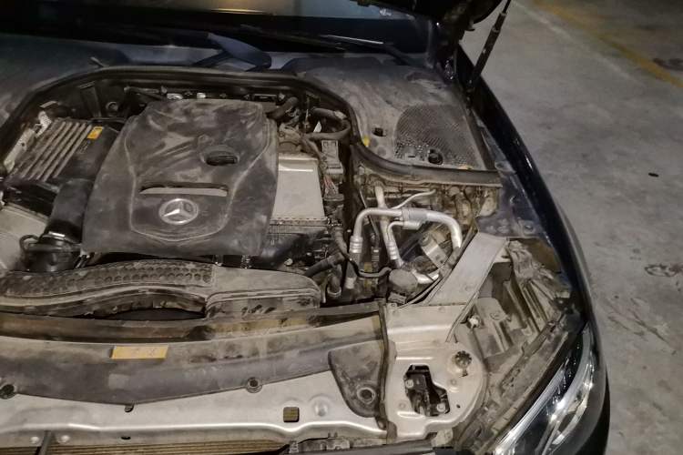 Used Mercedes-Benz E-Class 2016 E 200 L Engine Bay Left