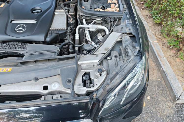 Used Mercedes-Benz E-Class 2016 E 200 L Sport Edition Engine Bay Left