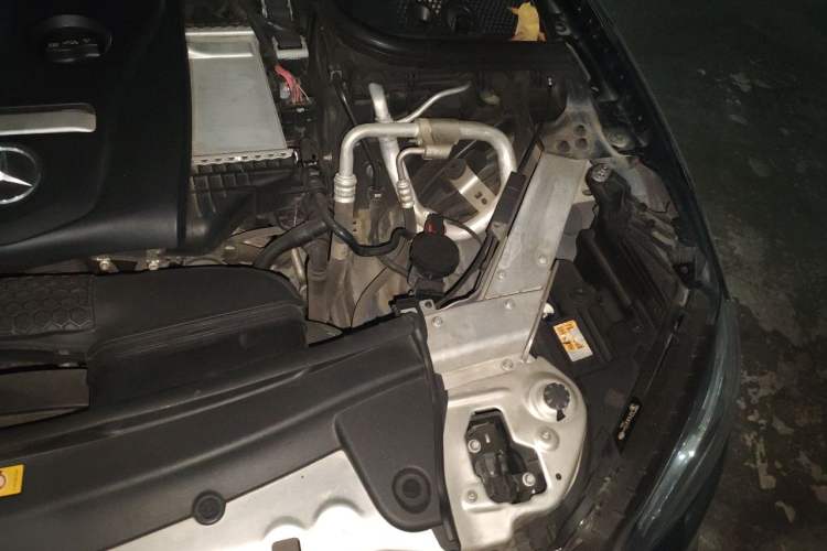 Used Mercedes-Benz E-Class 2016 E 200 L Sport Edition Engine Bay Left