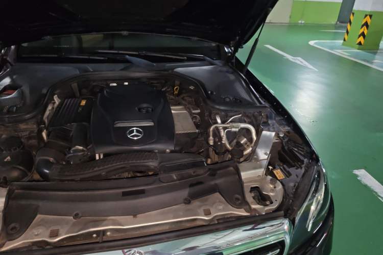 Used Mercedes-Benz E-Class 2016 E 300 L Stylish Model Engine Bay Left