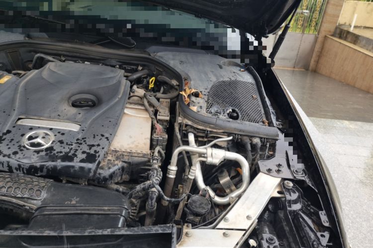 Used Mercedes-Benz E-Class 2016 E 300 L Luxury Model Engine Bay Left