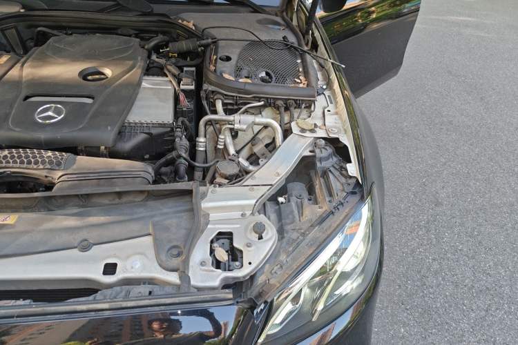 Used Mercedes-Benz E-Class 2016 E 300 L Sporty and Stylish Model Engine Bay Left