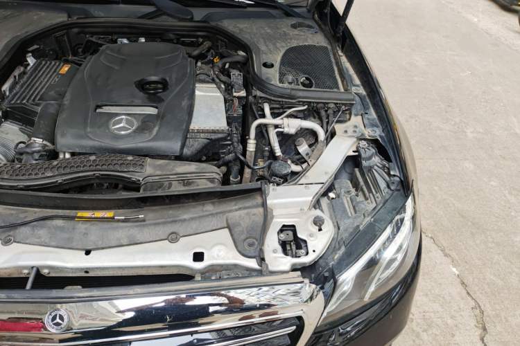 Used Mercedes-Benz E-Class 2016 E 200 L Sport Edition Engine Bay Left