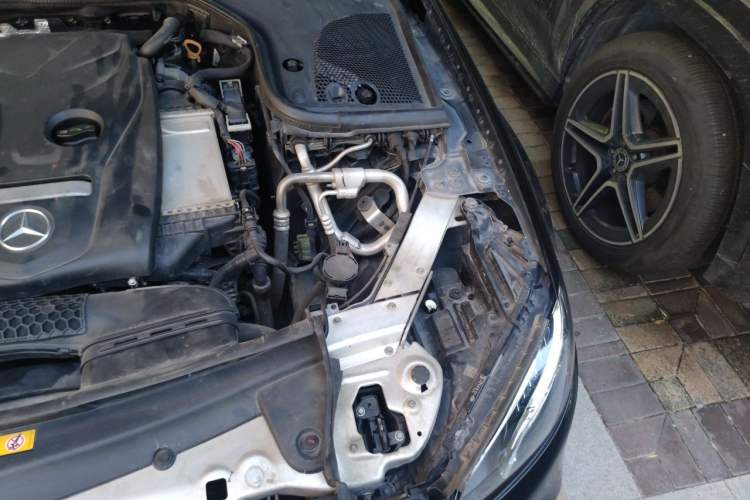 Used Mercedes-Benz E-Class 2016 E 200 L Sport Edition Engine Bay Left