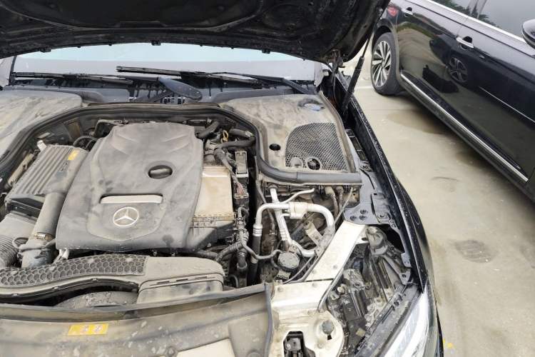 Used Mercedes-Benz E-Class 2016 E 200 L Sport Edition Engine Bay Left