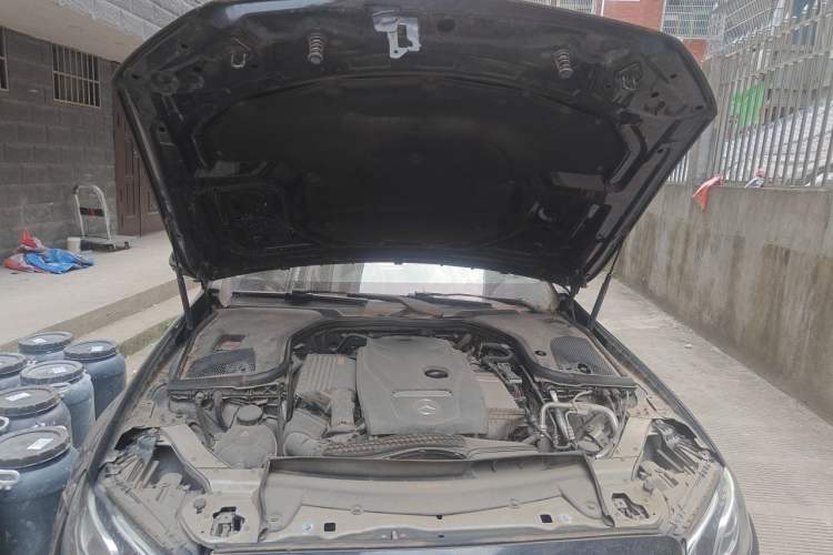 Used Mercedes-Benz E-Class 2016 E 200 L Sport Edition Engine Bay