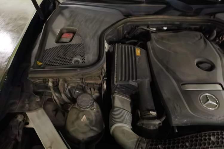 Used Mercedes-Benz E-Class 2016 E 300 L Stylish Model Engine Bay Right