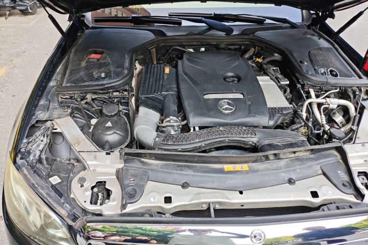 Used Mercedes-Benz E-Class 2016 E 200 L Engine Bay Right