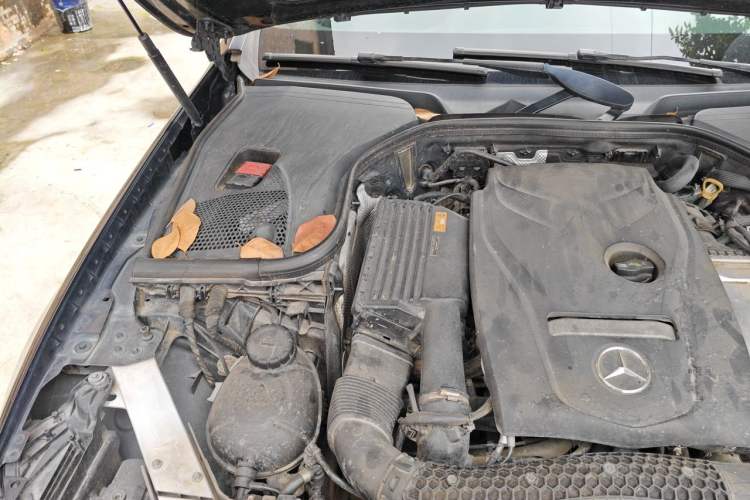 Used Mercedes-Benz E-Class 2016 E 200 L Sport Edition Engine Bay Right