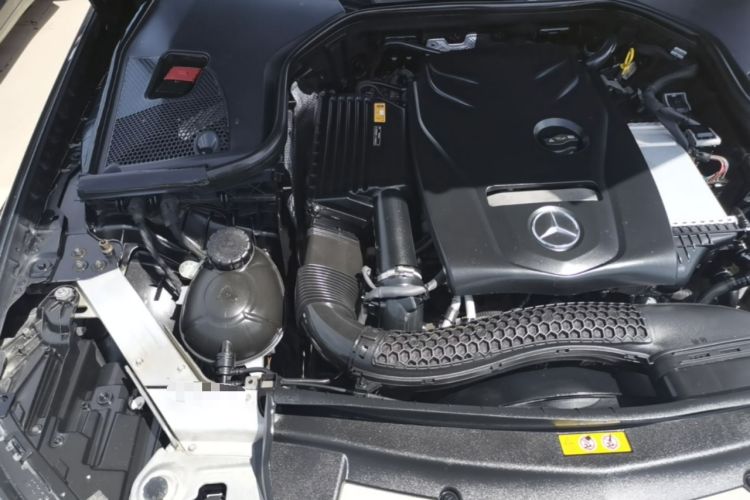 Used Mercedes-Benz E-Class 2016 E 200 L Engine Bay Right