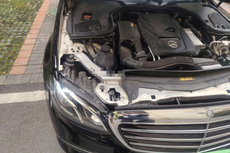 Used Mercedes-Benz E-Class 2016 E 200 L Engine Bay Right