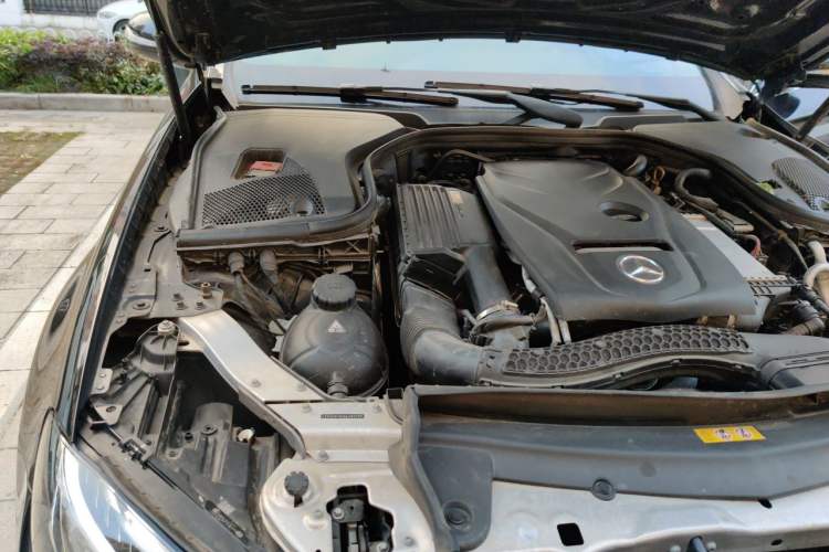 Used Mercedes-Benz E-Class 2016 E 200 L Engine Bay Right