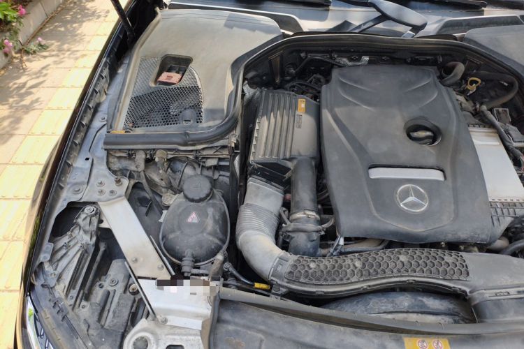 Used Mercedes-Benz E-Class 2016 E 200 L Engine Bay Right