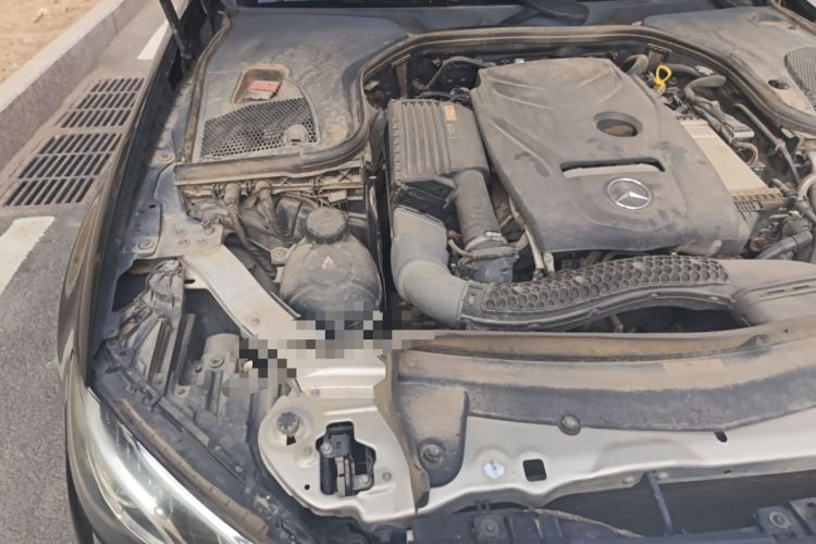 Used Mercedes-Benz E-Class 2016 E 300 L Sporty and Stylish Model Engine Bay Right
