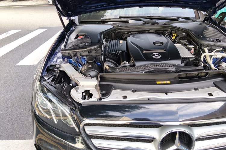 Used Mercedes-Benz E-Class 2016 E 300 L Sporty and Stylish Model Engine Bay Right