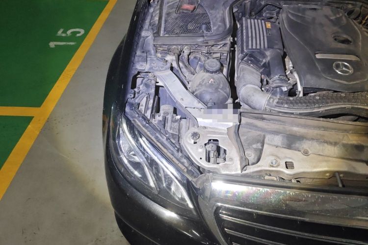 Used Mercedes-Benz E-Class 2016 E 300 L Stylish Model Engine Bay Right