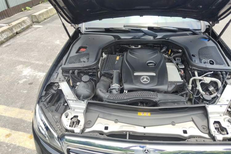 Used Mercedes-Benz E-Class 2016 E 300 L Stylish Model Engine Bay Right