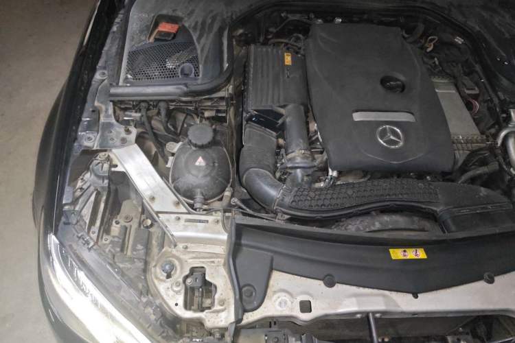 Used Mercedes-Benz E-Class 2016 E 200 L Engine Bay Right
