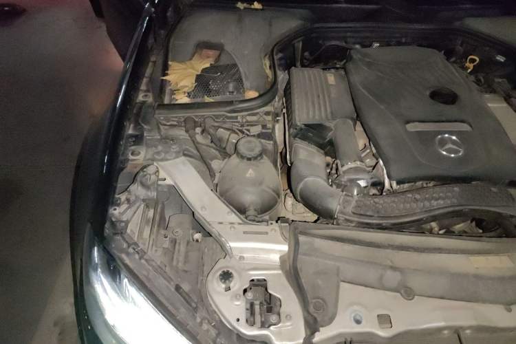 Used Mercedes-Benz E-Class 2016 E 300 L Stylish Model Engine Bay Right