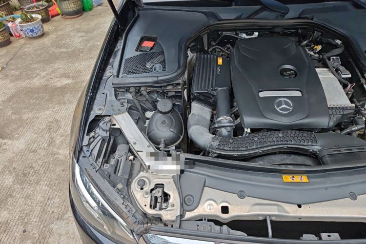 Used Mercedes-Benz E-Class 2016 E 200 L Engine Bay Right