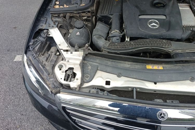 Used Mercedes-Benz E-Class 2016 E 300 L Stylish Model Engine Bay Right