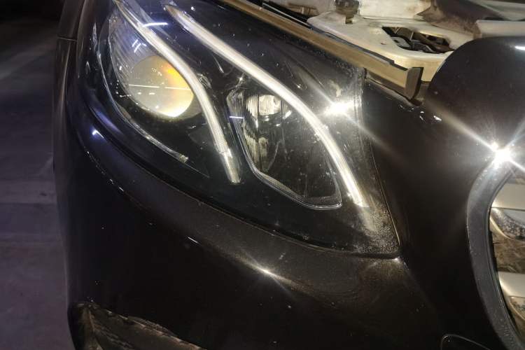 Used Mercedes-Benz E-Class 2016 E 300 L Sporty and Stylish Model Engine Bay Right