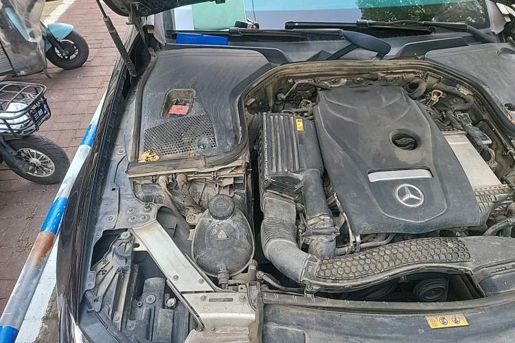 Used Mercedes-Benz E-Class 2016 E 300 L Sporty and Stylish Model Engine Bay Right