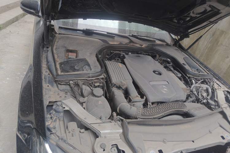 Used Mercedes-Benz E-Class 2016 E 200 L Sport Edition Engine Bay Right